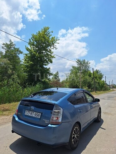 Toyota Prius-7