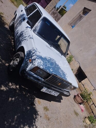 LADA (VAZ) 2107-2