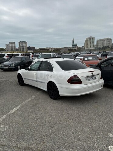 Mercedes E 220-4