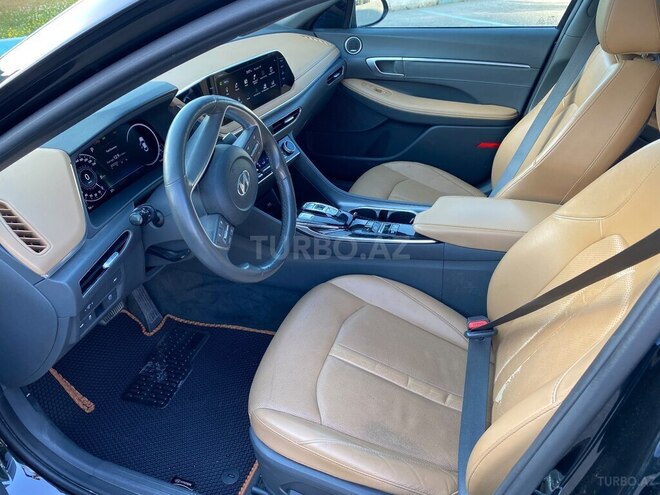 Hyundai Sonata-5