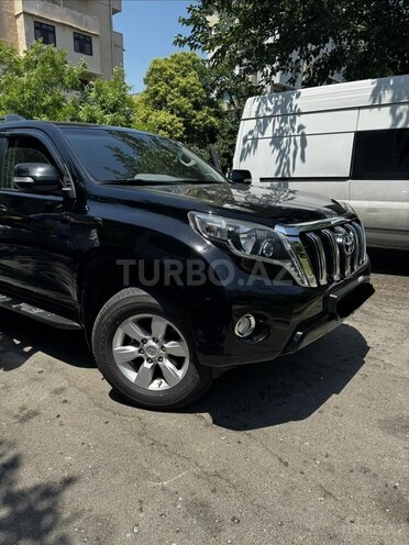Toyota Land Cruiser Prado-5