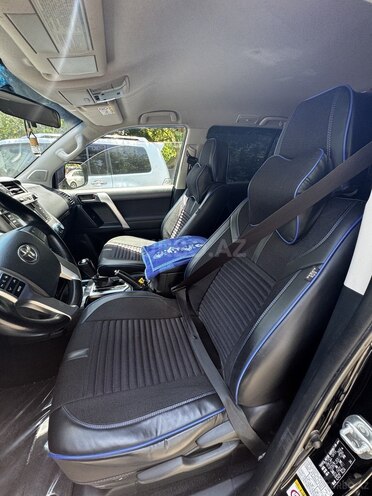 Toyota Land Cruiser Prado-9