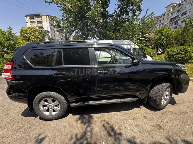 Toyota Land Cruiser Prado-7