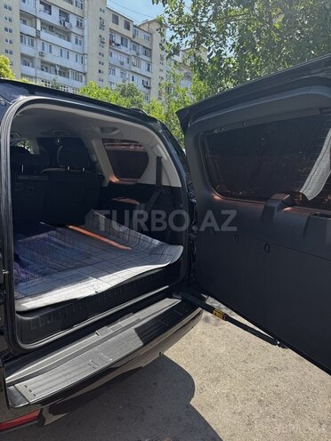 Toyota Land Cruiser Prado-16