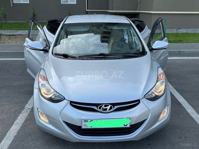 Hyundai Avante-1