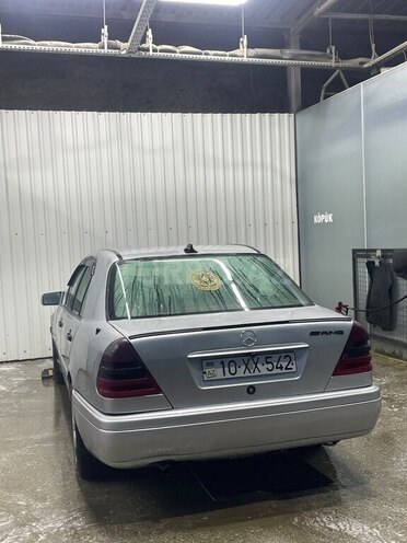 Mercedes C 180-2