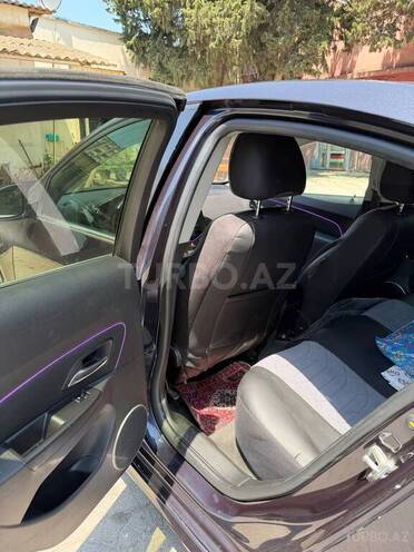 Chevrolet Cruze-7