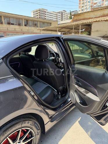 Chevrolet Cruze-6