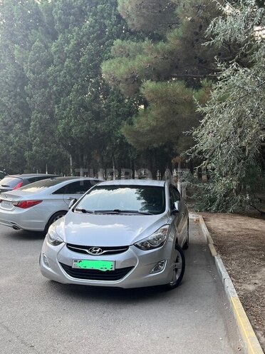 Hyundai Avante-9