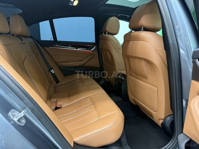 BMW 530-12