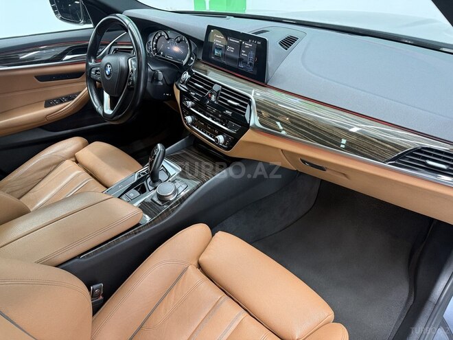BMW 530-11