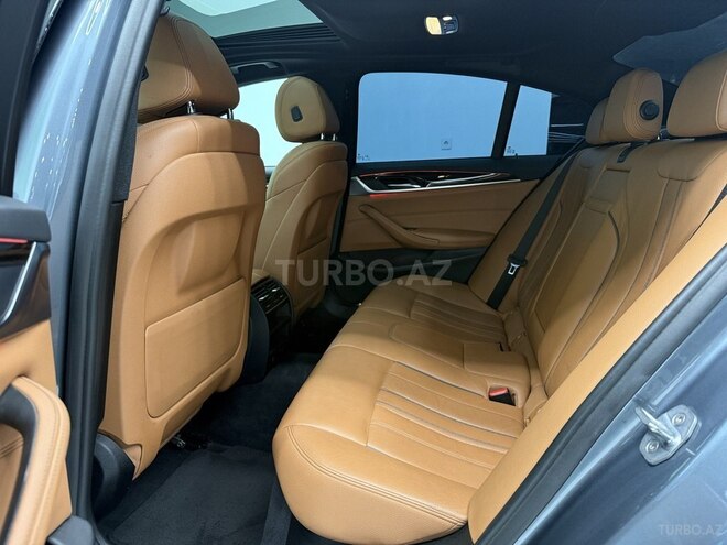 BMW 530-13