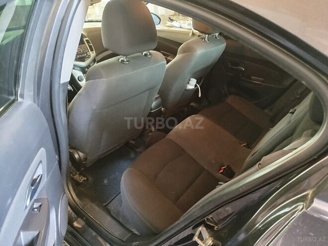 Chevrolet Cruze-5