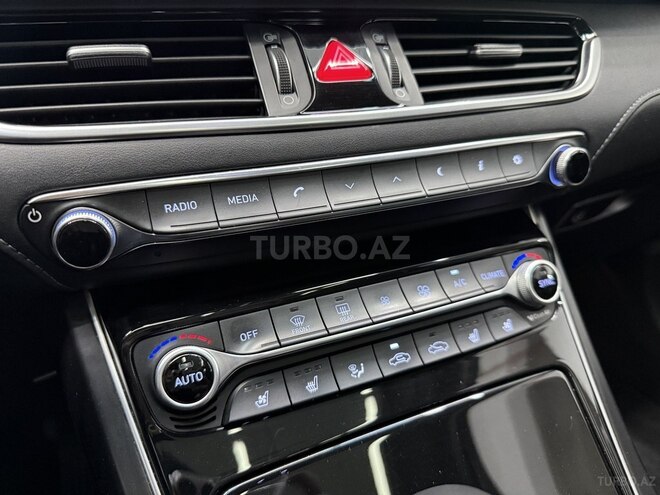 Hyundai Grandeur-16
