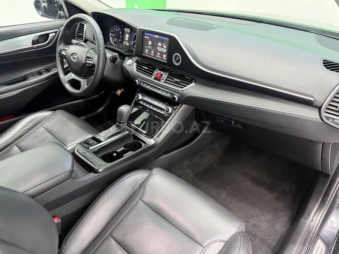 Hyundai Grandeur-11