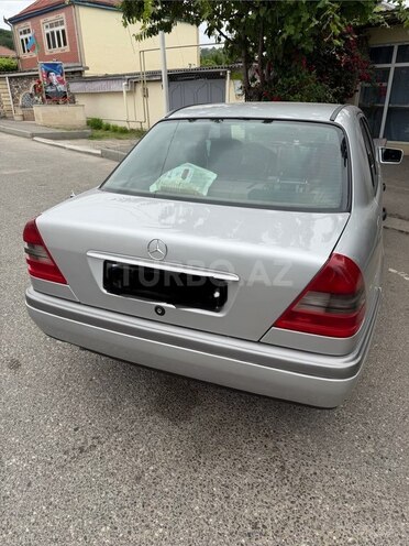Mercedes C 180-2