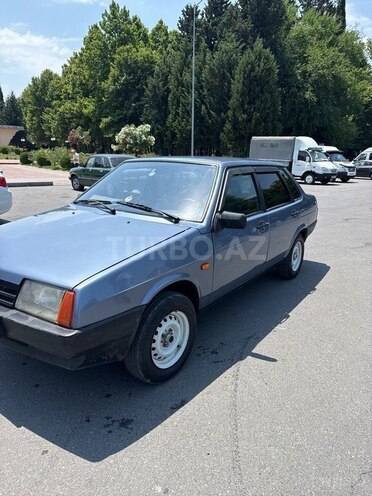 LADA (VAZ) 21099-4