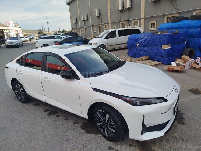 Changan Qiyuan A05-9