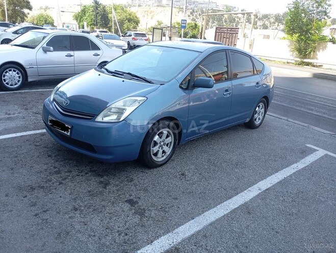 Toyota Prius-1