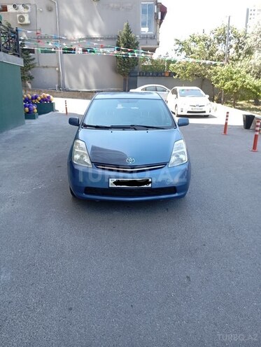 Toyota Prius-2