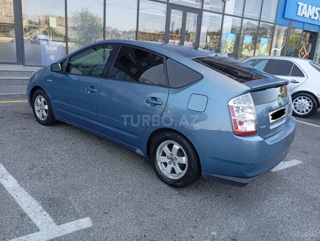 Toyota Prius-7