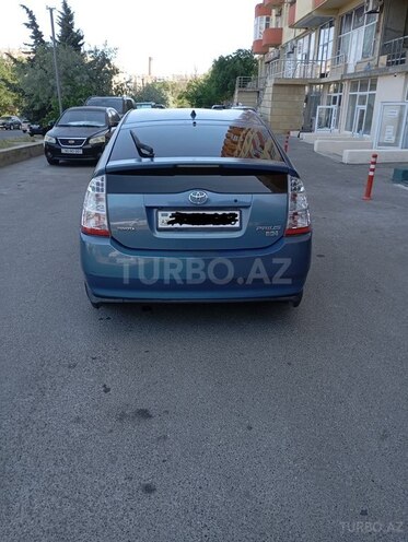 Toyota Prius-3