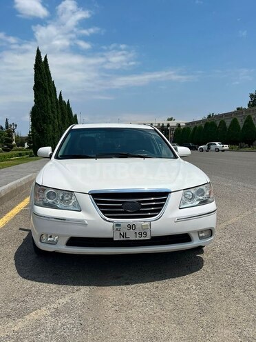 Hyundai Sonata-1