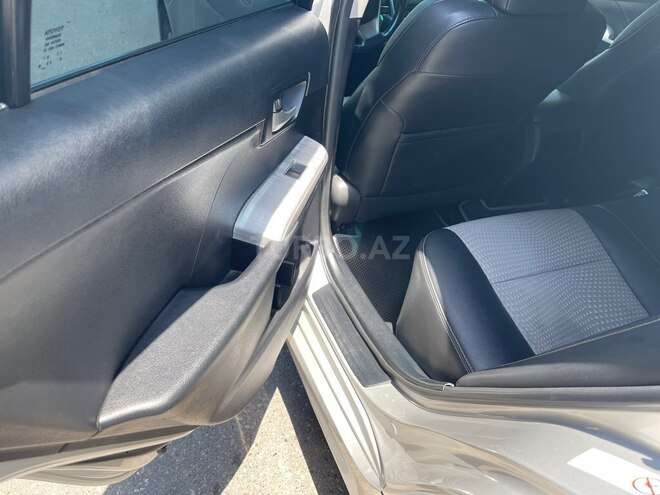 Toyota Camry-9