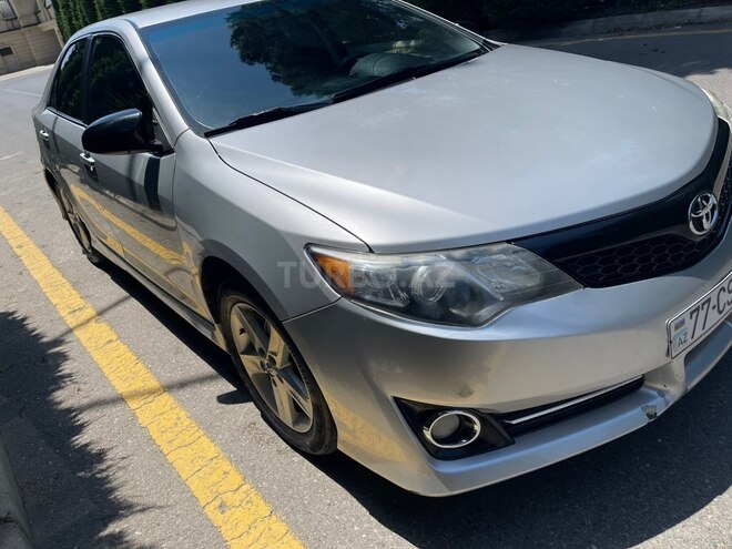 Toyota Camry-4