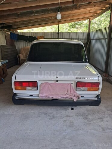LADA (VAZ) 2107-2