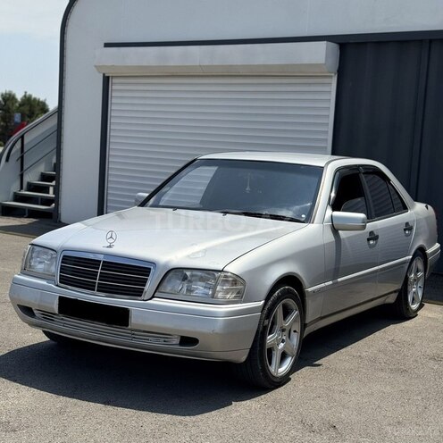 Mercedes C 200-3