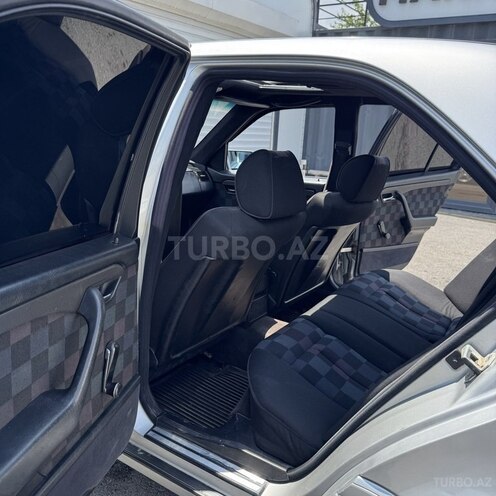 Mercedes C 200-10