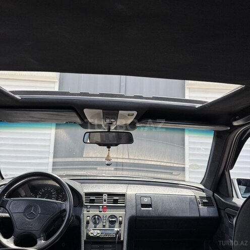 Mercedes C 200-8