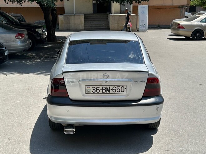 Opel Vectra-6