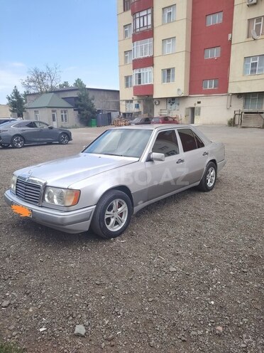 Mercedes 200 E-6