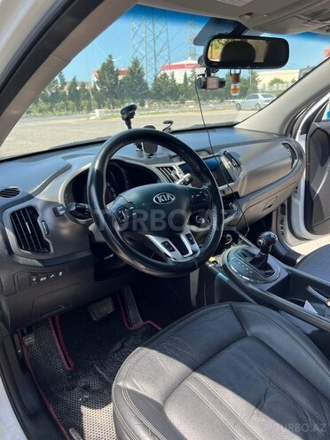 Kia Sportage-12