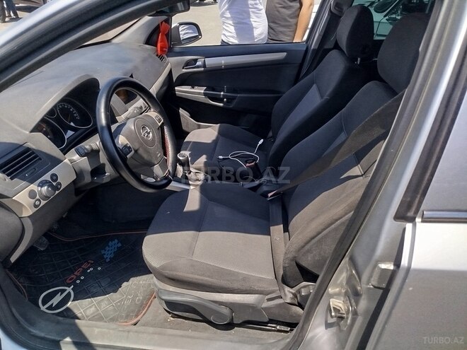 Opel Astra-10