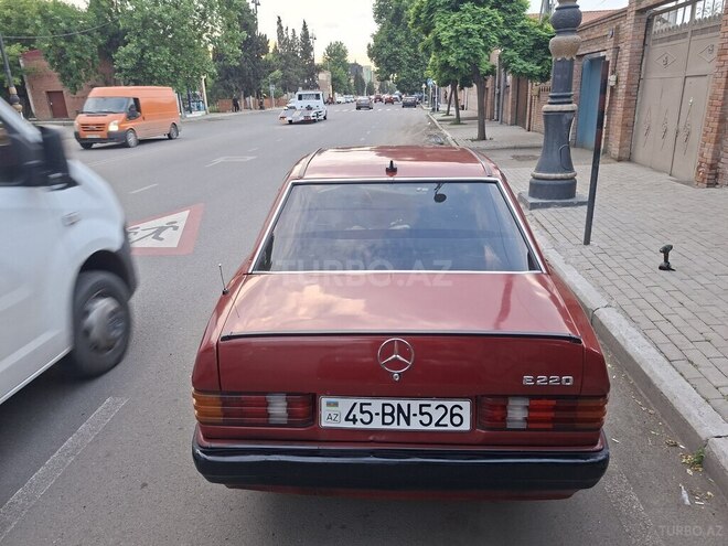 Mercedes 190-2