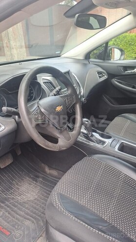 Chevrolet Cruze-9