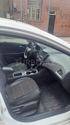 Chevrolet Cruze-10