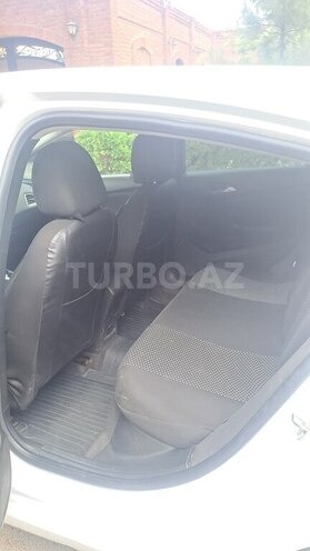 Chevrolet Cruze-11