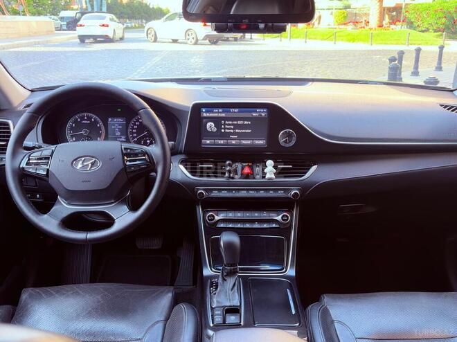Hyundai Grandeur-19