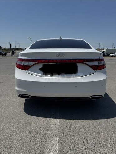 Hyundai Grandeur-2
