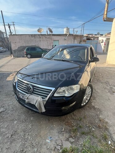 Volkswagen Passat-1