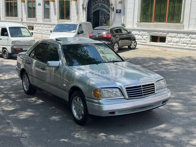 Mercedes C 180-3