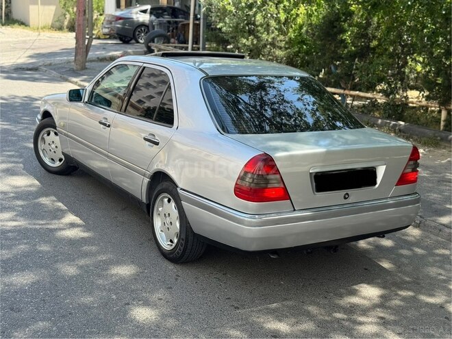 Mercedes C 180-11