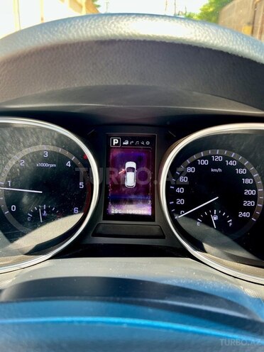 Hyundai Santa Fe-10