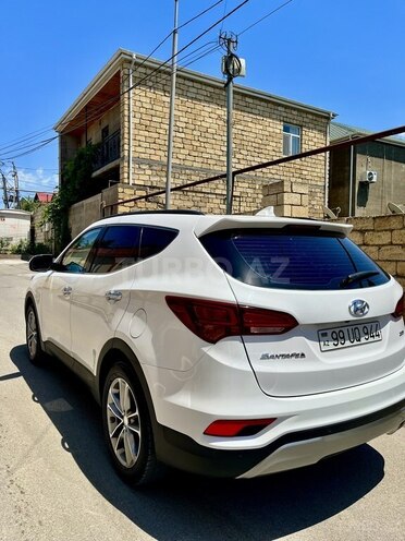 Hyundai Santa Fe-5