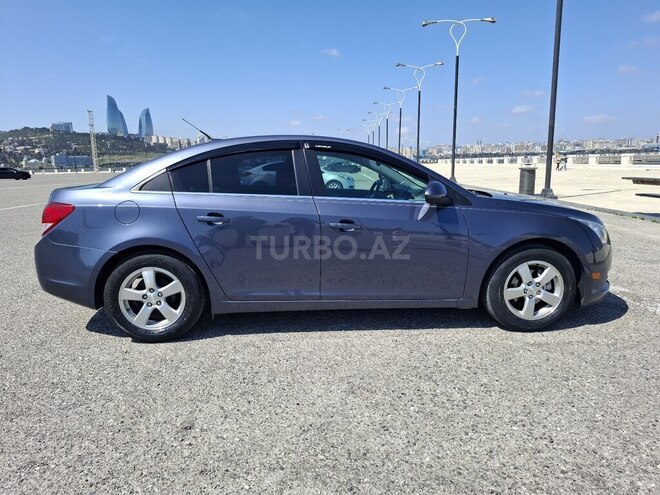 Chevrolet Cruze-18