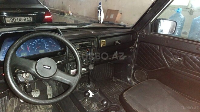 LADA (VAZ) Niva-9